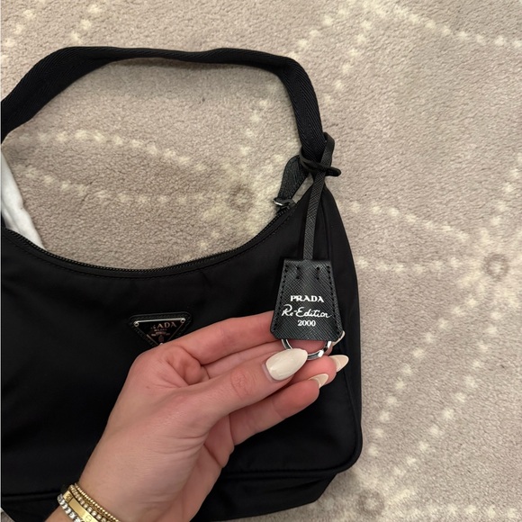 Re-Nylon Prada Re-Edition 2000 mini-bag - Picture 5 of 8